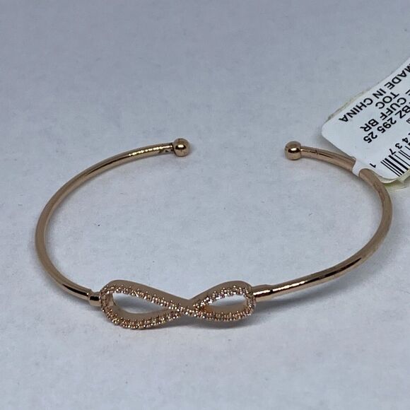 Charter Club Pavé Infinity Cuff Bracelet MSRP $29.50 CP489 - Picture 3 of 5